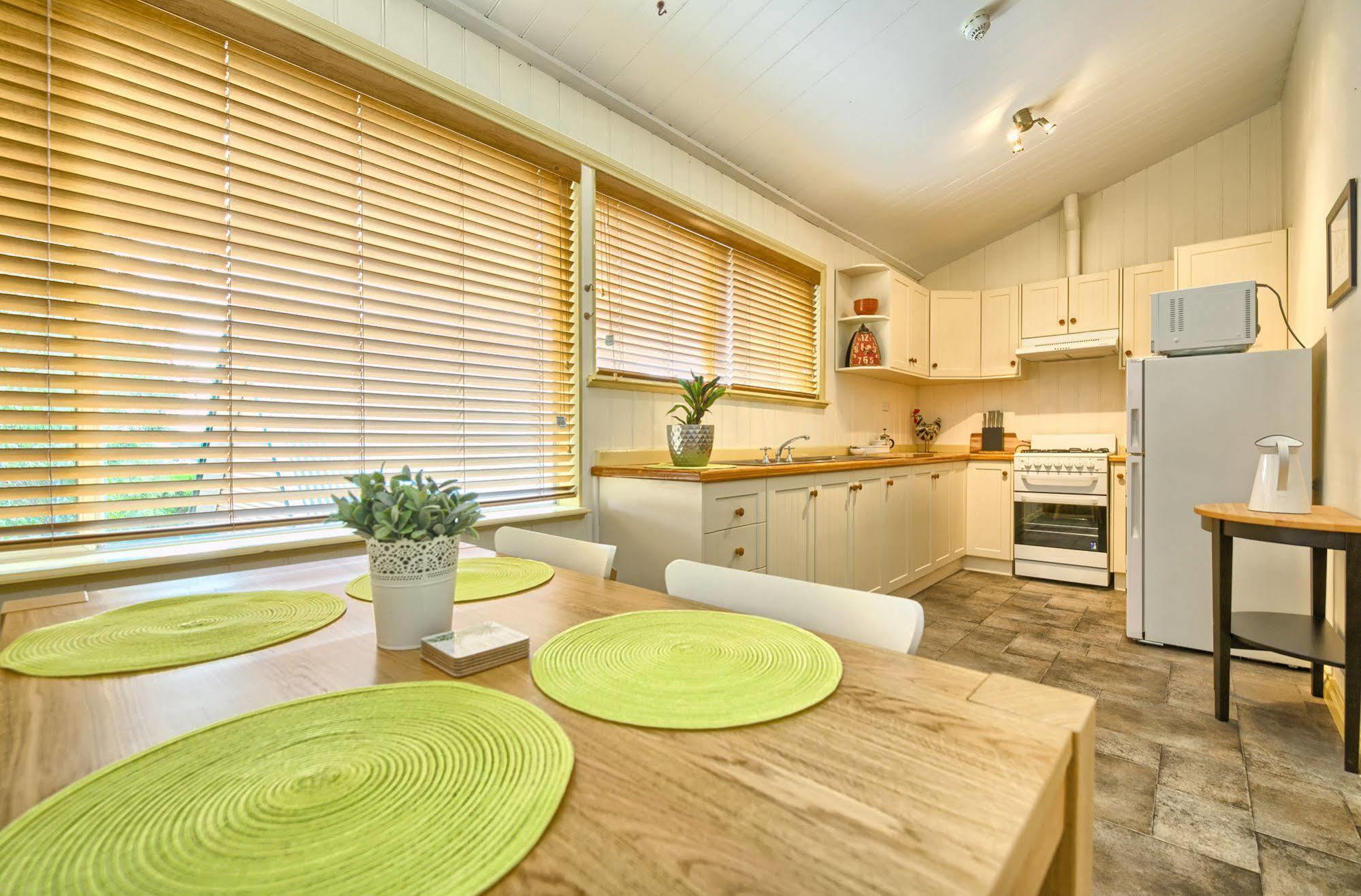 Spencer Suites แอลบานี ภายนอก รูปภาพ
